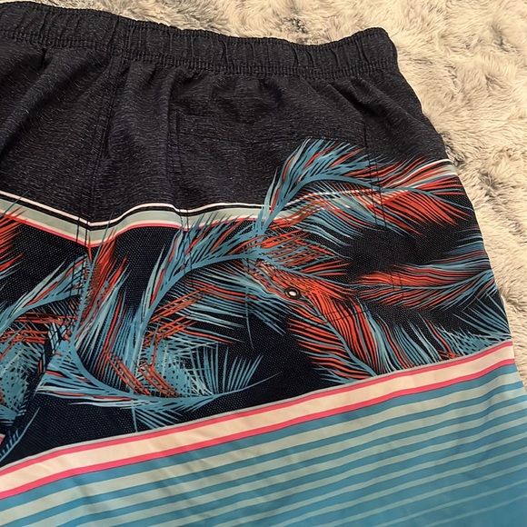 George Mens Swim Trunks/Shorts, Size L, With Pockets, Excellent Condition!! - Picture 6 of 7